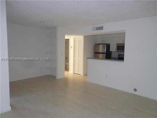 1267 Sw 46th Ave #2315 - Photo 4 of 18
