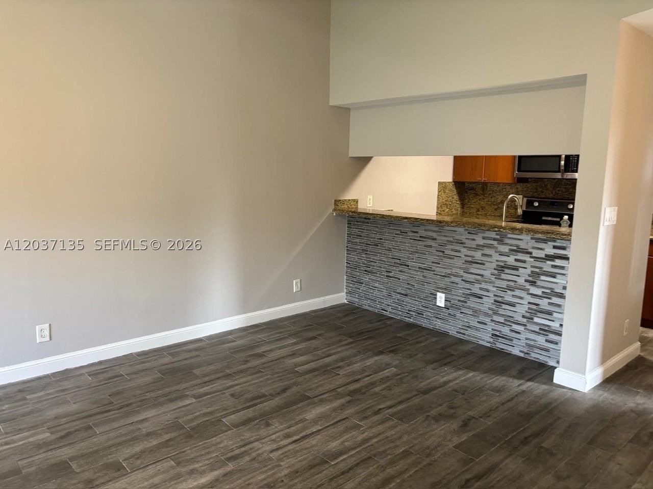 11585 Nw 43rd St #11585 - Photo 3 of 23