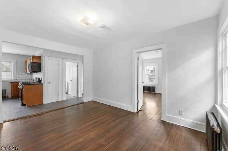 1020 Cross Ave Unit 2f - Photo 4 of 15