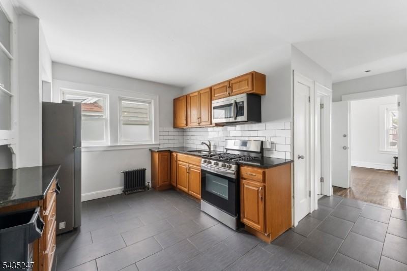 1020 Cross Ave Unit 2f - Photo 6 of 15