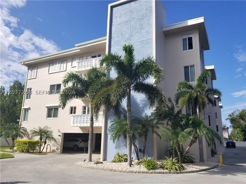 1965 S Ocean Blvd #208