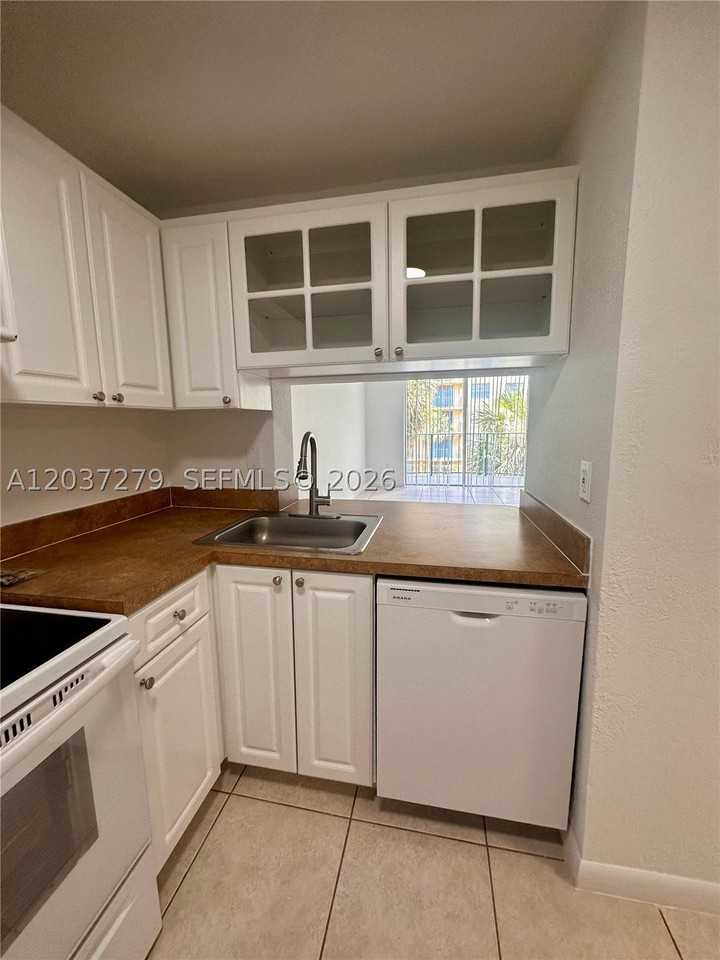 9360 Fontainebleau Blvd #309 - Photo 5 of 23