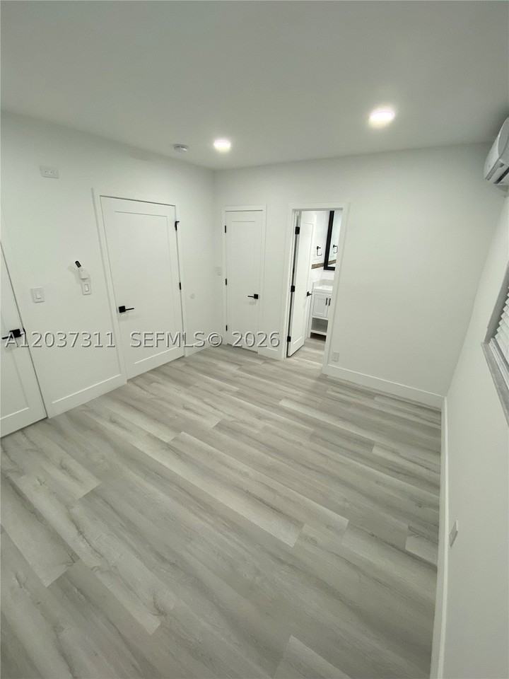 3071 Sw 27th Ave #4 - Photo 6 of 7