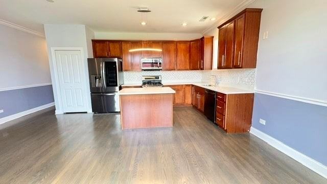 5642 N Broadway St - Photo 4 of 13