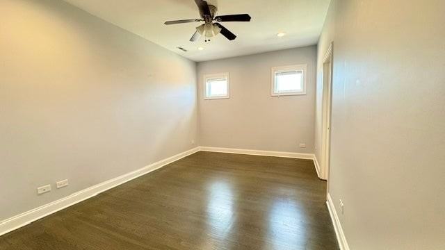 5642 N Broadway St - Photo 6 of 13