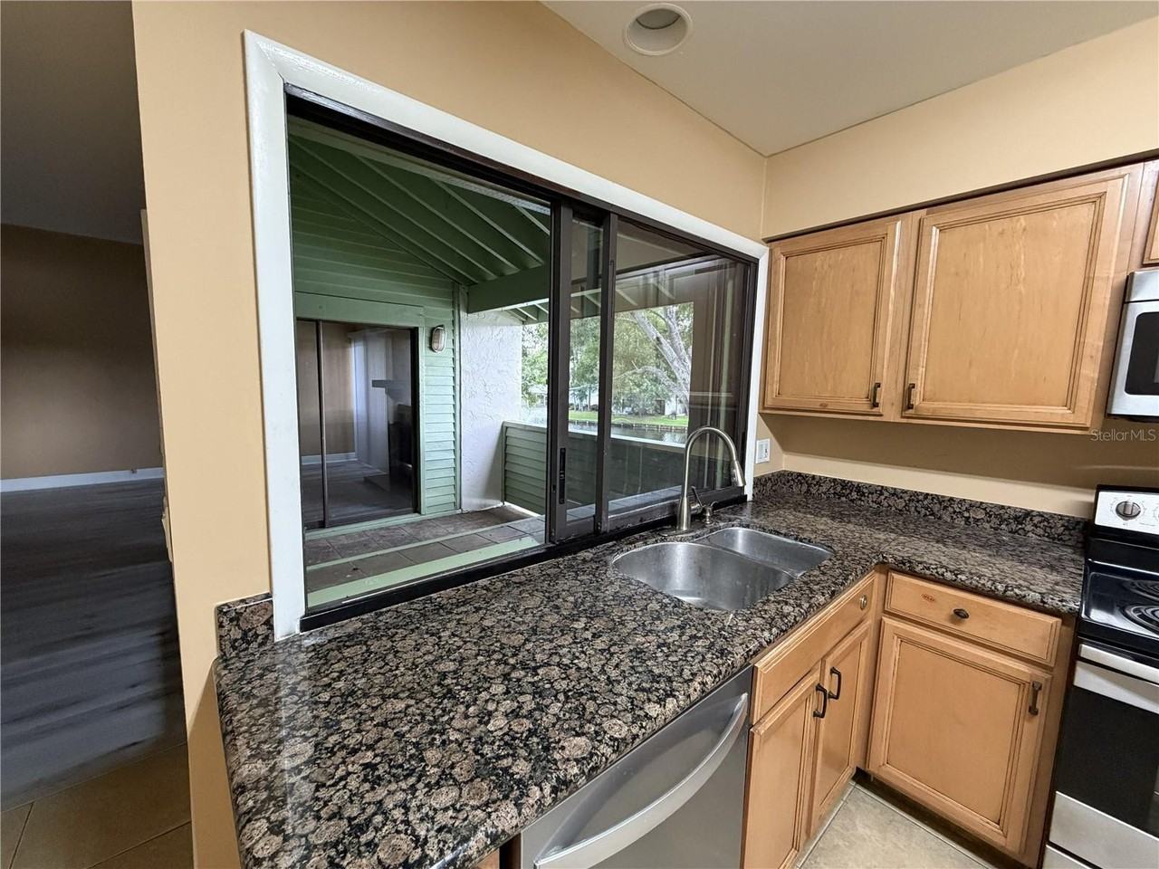 4158 Pinelake Ln - Photo 4 of 23