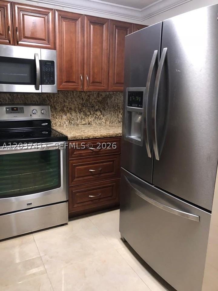8000 Sw 149th Ave #A406 - Photo 7 of 13