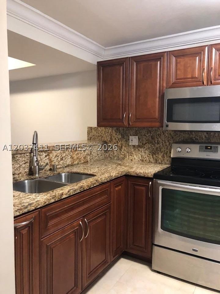 8000 Sw 149th Ave #A406 - Photo 6 of 13
