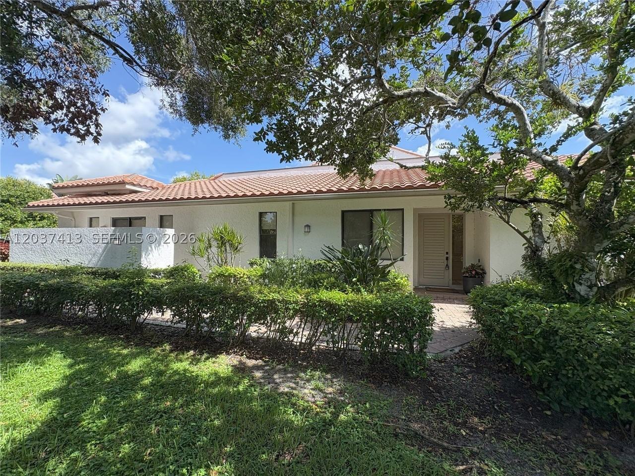 2538 Windsor Way Ct #NA - Photo 4 of 37