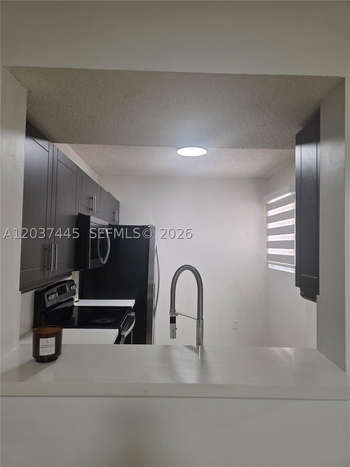 15711 Sw 137th Ave #101 - Photo 2 of 24