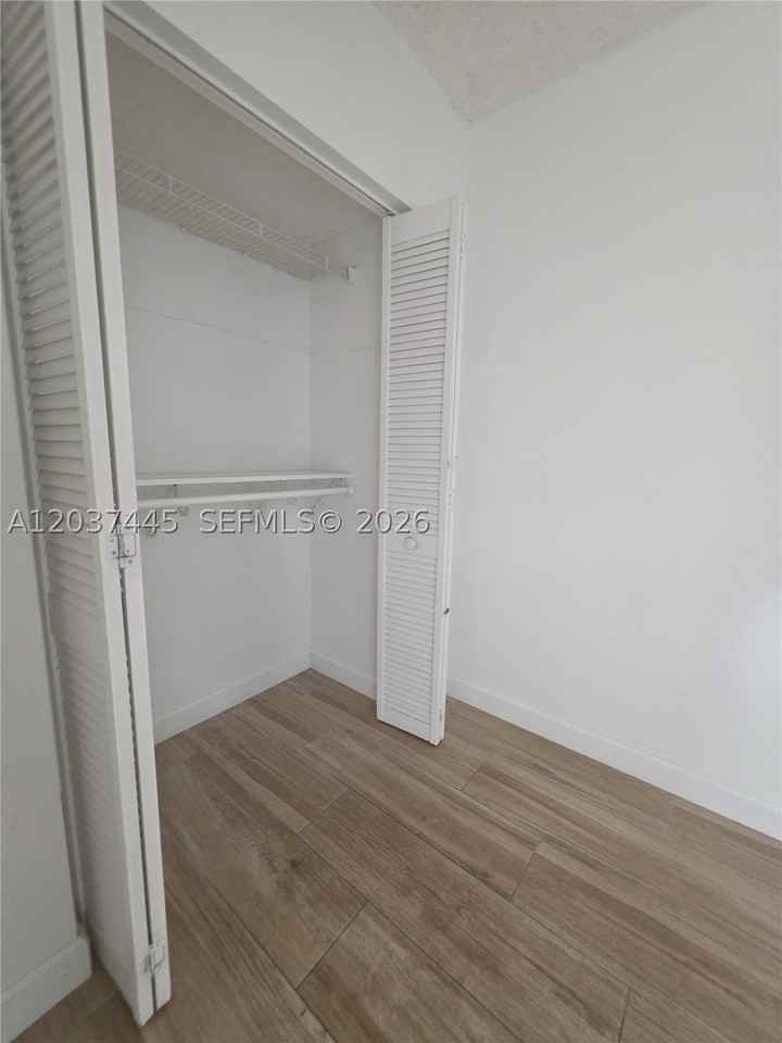 15711 Sw 137th Ave #101 - Photo 5 of 24