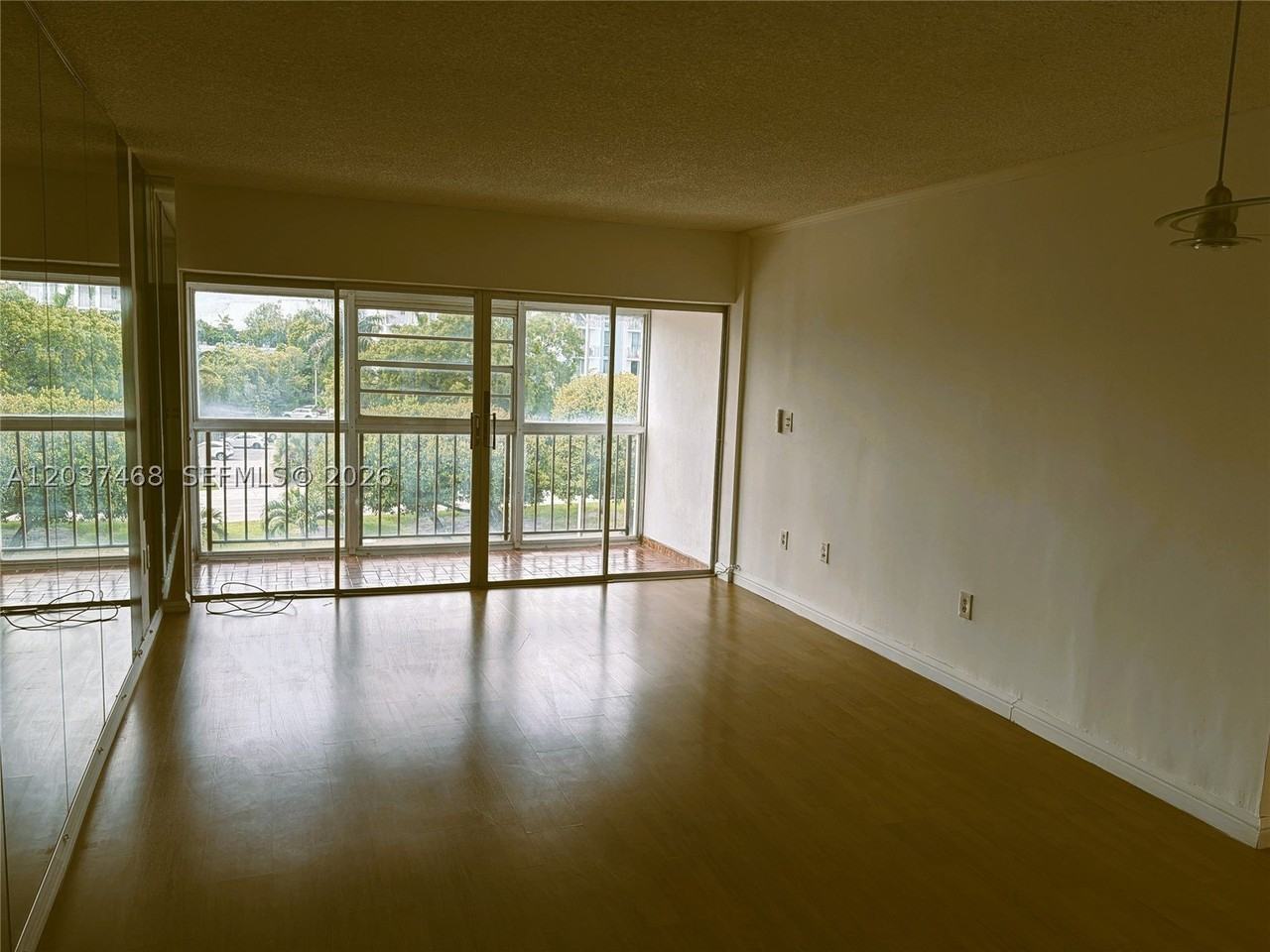 8775 Park Blvd #406 - Photo 2 of 23