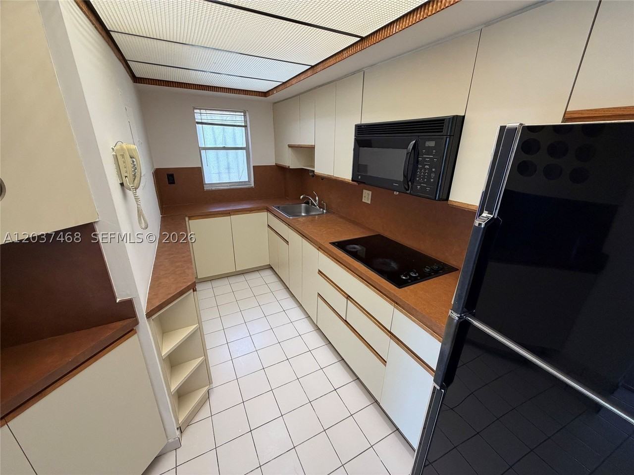 8775 Park Blvd #406 - Photo 5 of 23