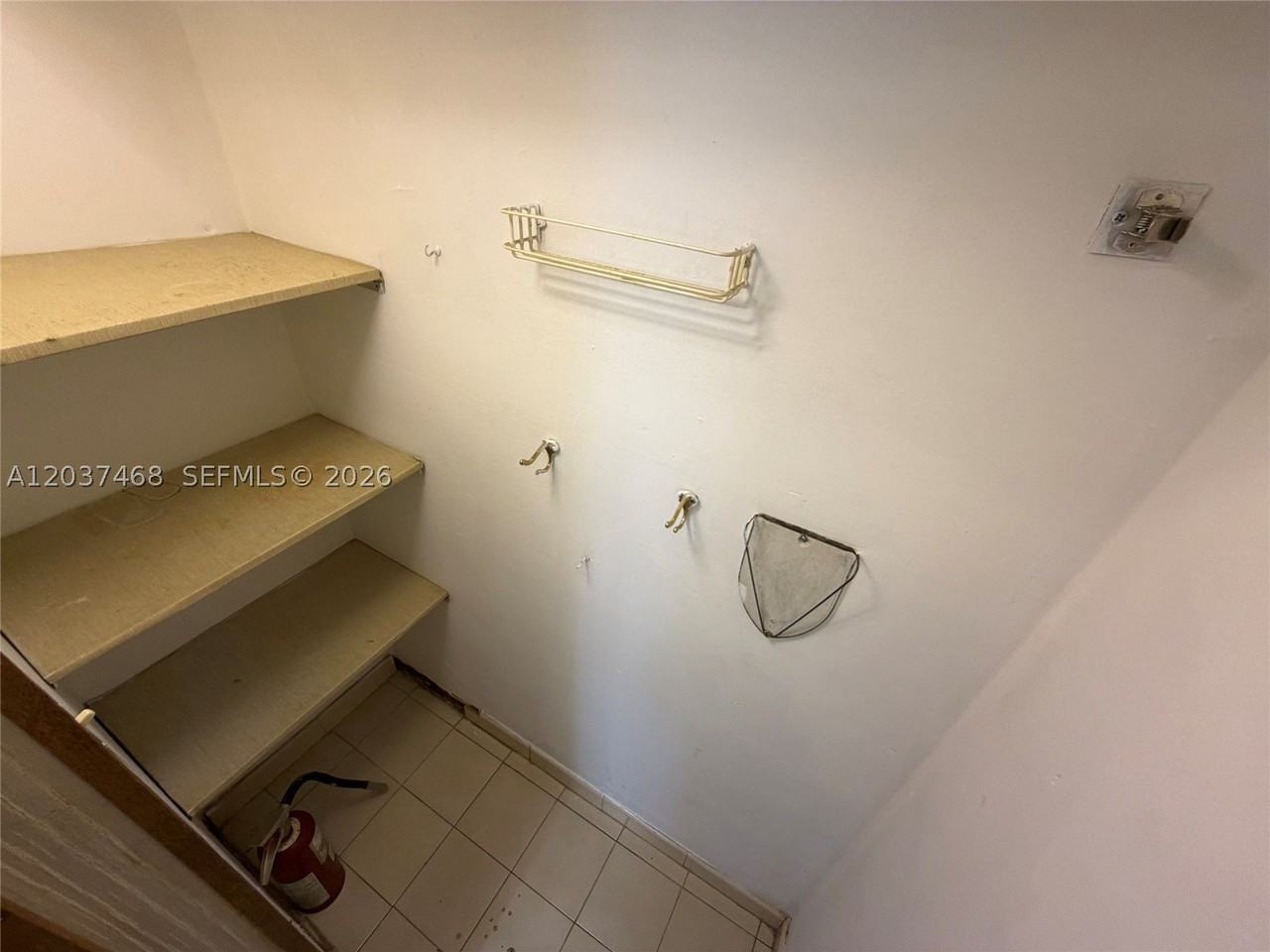 8775 Park Blvd #406 - Photo 7 of 23