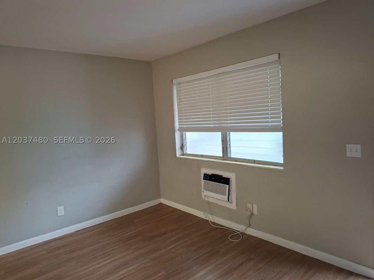 13035 Emerald Dr #357 - Photo 4 of 9