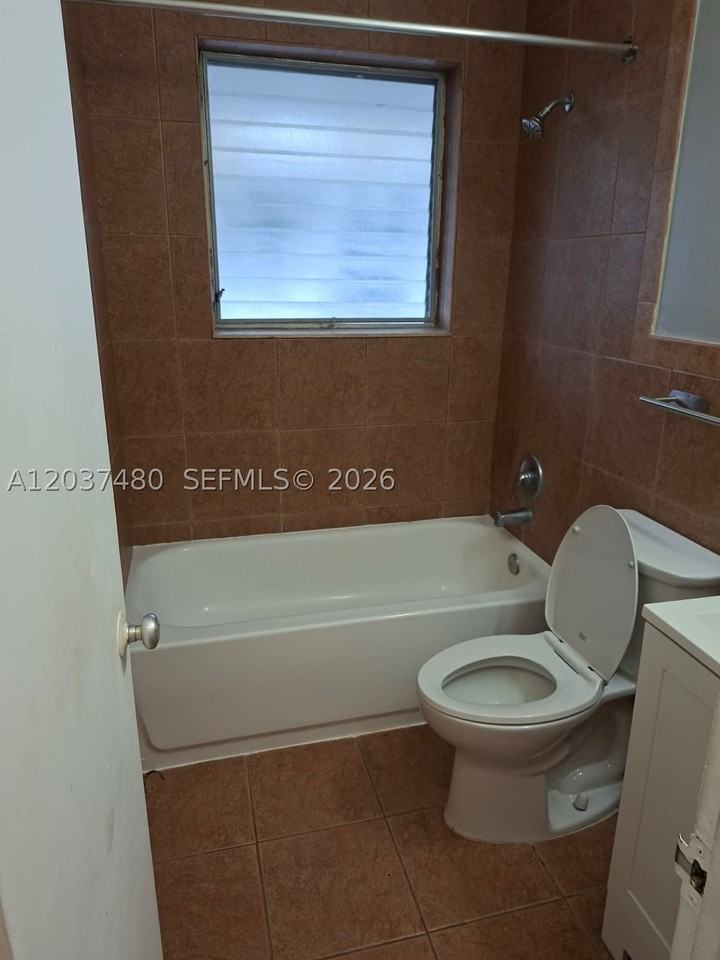 13035 Emerald Dr #357 - Photo 6 of 9