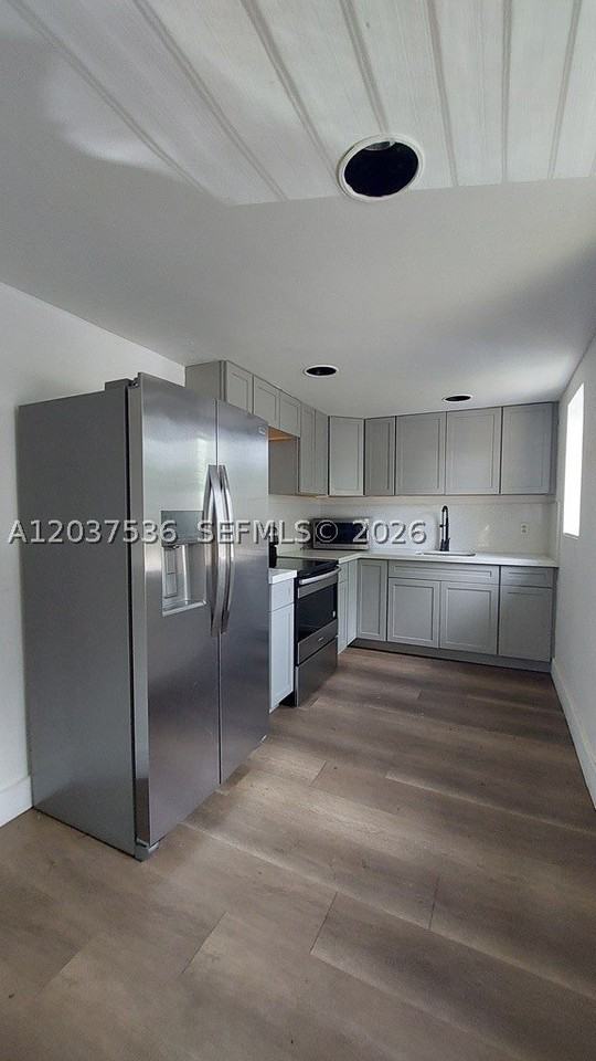 6151 Sw 35th St #1 - Photo 5 of 19