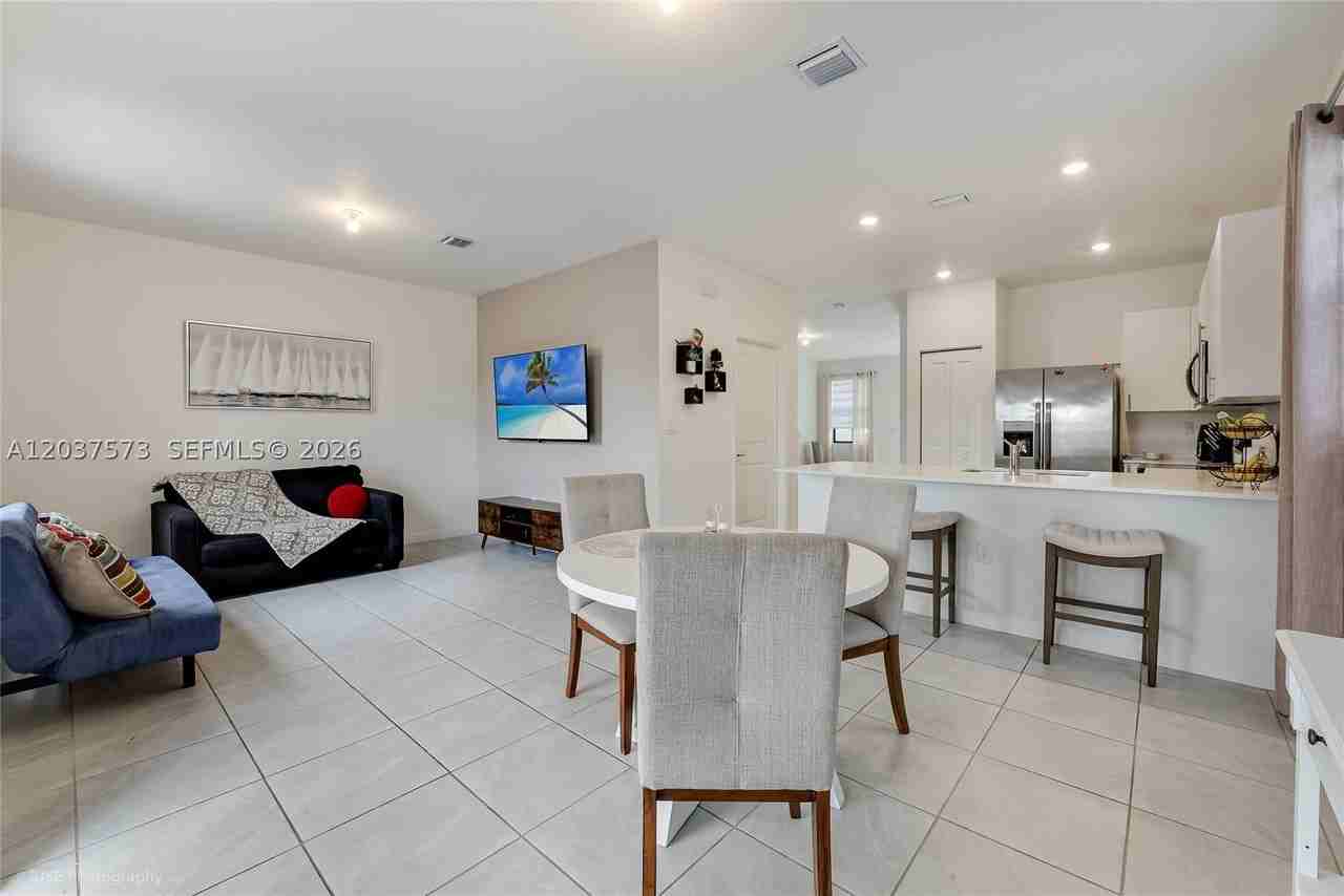 23105 Sw 128th Pl #23105 - Photo 3 of 24