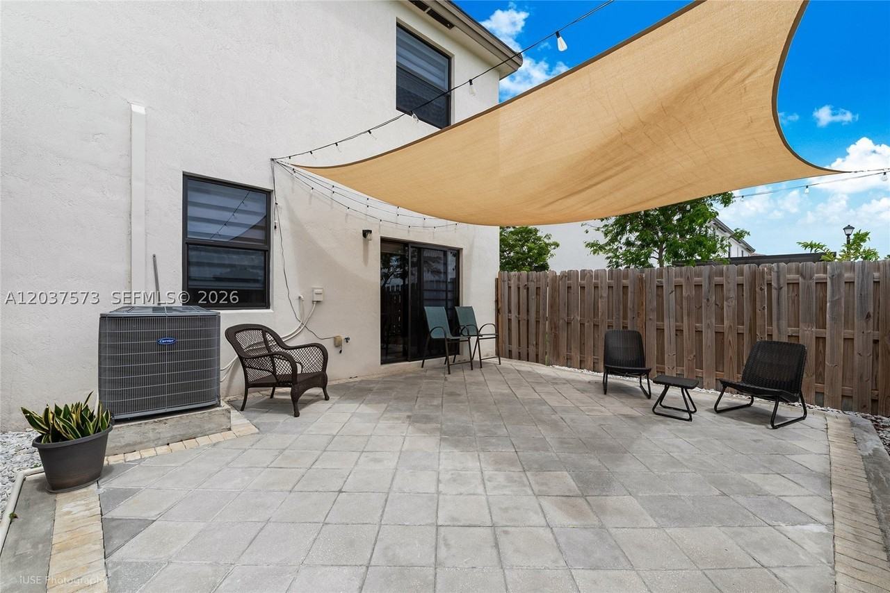 23105 Sw 128th Pl #23105 - Photo 7 of 24
