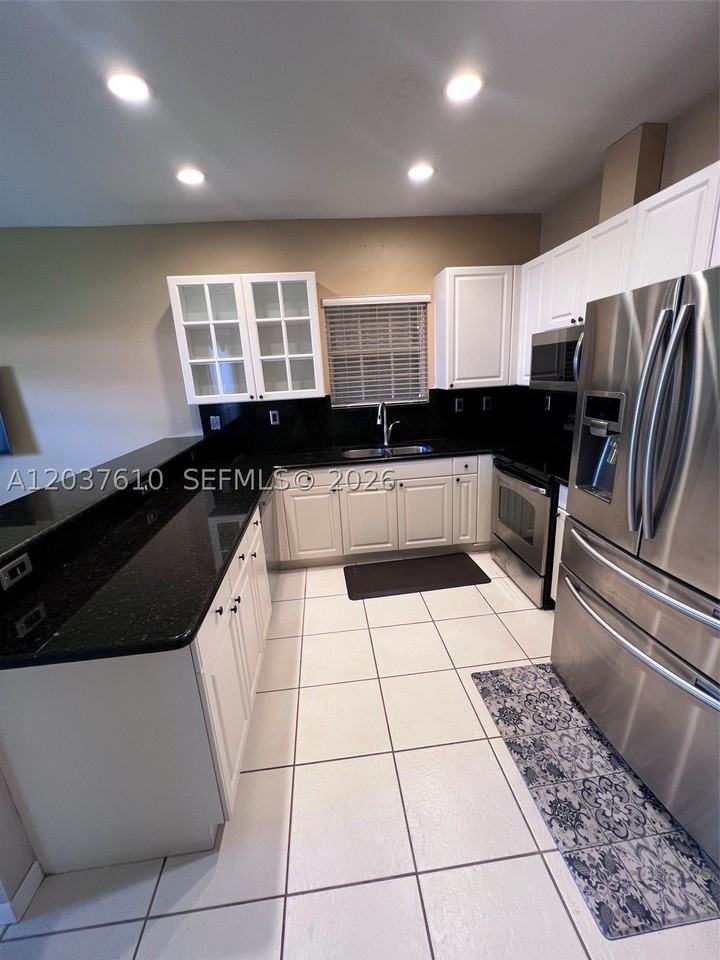 10155 Sw 159th Ct - Photo 3 of 14