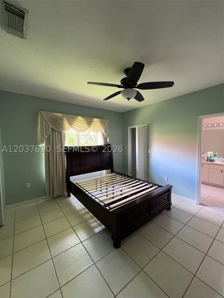 10155 Sw 159th Ct - Photo 6 of 14