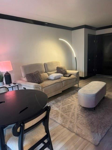 15931 Stillwood St - Photo 4 of 12