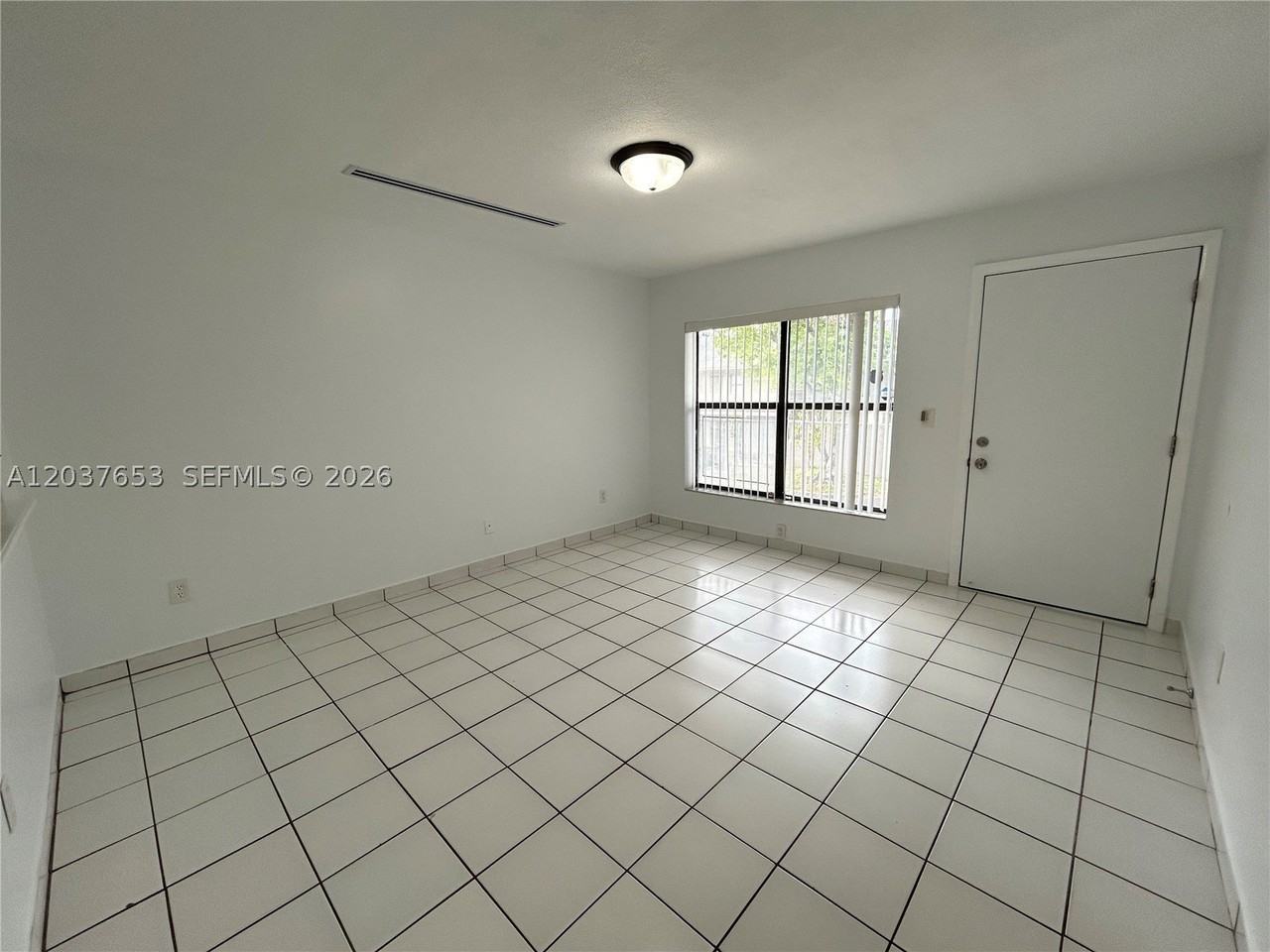 15332 Sunset Dr #6-22 - Photo 7 of 35