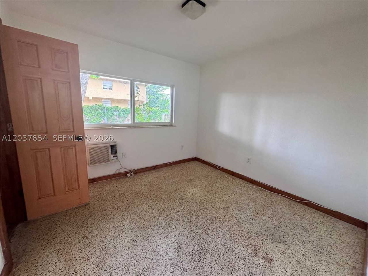 8440 Ne 1st Ave #2 - Photo 4 of 21