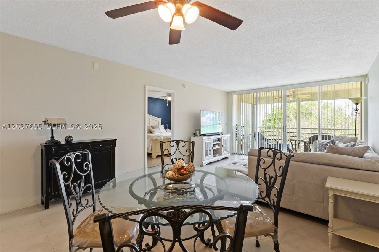 9480 Poinciana Pl #407 - Photo 5 of 21