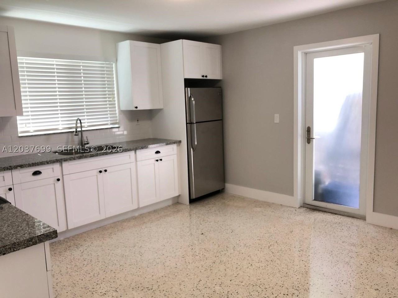 12020 Ne 12th Ct #12020 - Photo 2 of 11