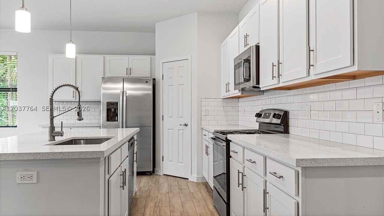 7704 Pacific Ave - Photo 7 of 29