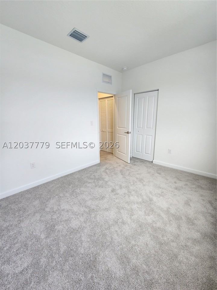 263 SE 11th Ct #0 - Photo 4 of 21