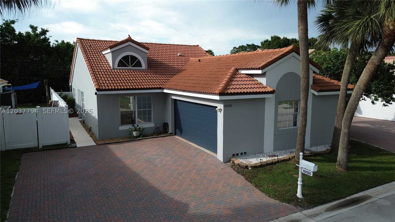 10180 Fanfare Dr #10180