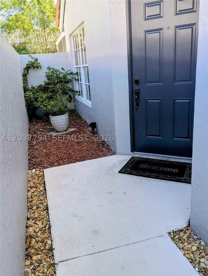 10180 Fanfare Dr #10180 - Photo 4 of 32