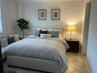 1050 Se 15th St #202 - Photo 6 of 17