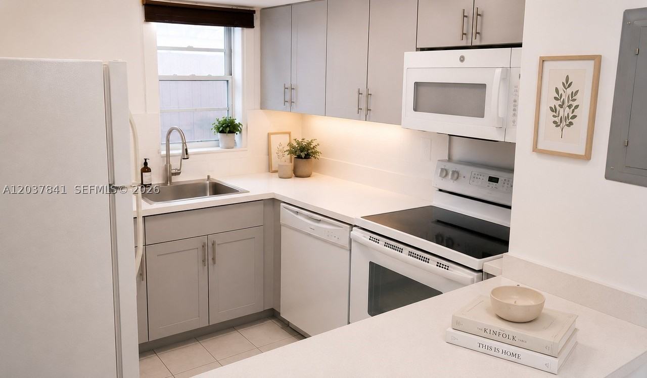 820 Nw 87th Ave #201 - Photo 4 of 23