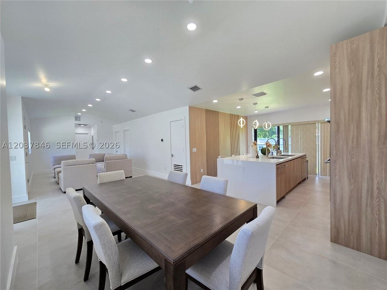 1141 Hollywood Blvd - Photo 4 of 50