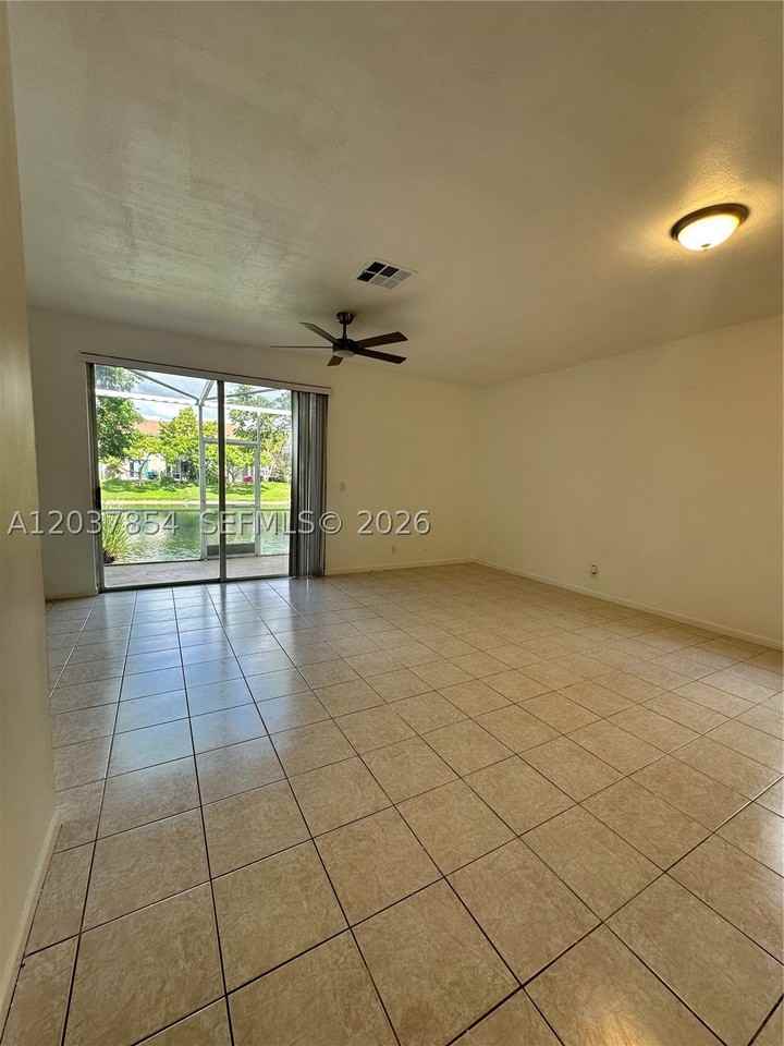 5541 Nw 90th Ter #5541 - Photo 6 of 16
