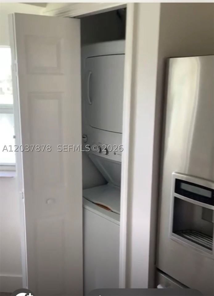 1270 Se 26th St #204 - Photo 4 of 13