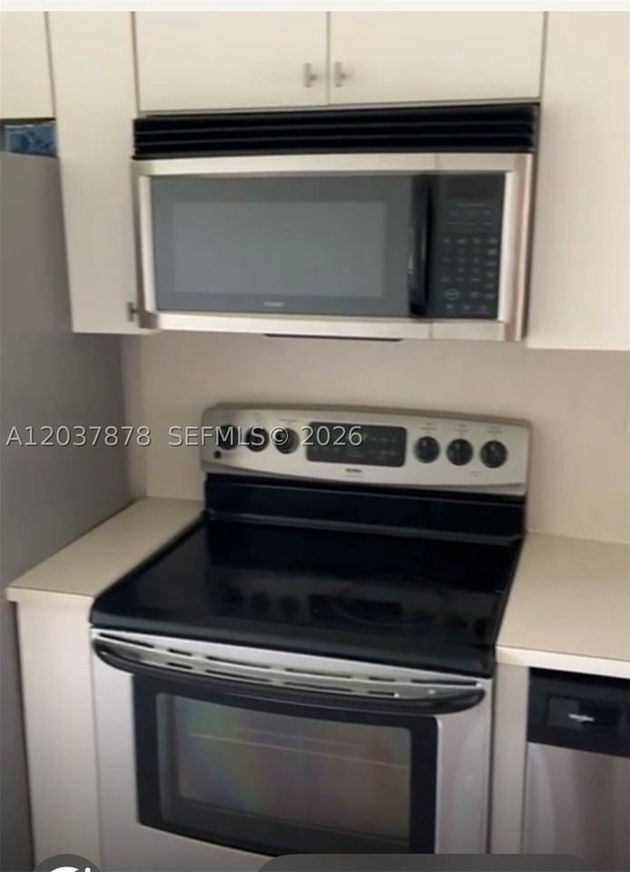 1270 Se 26th St #204 - Photo 6 of 13