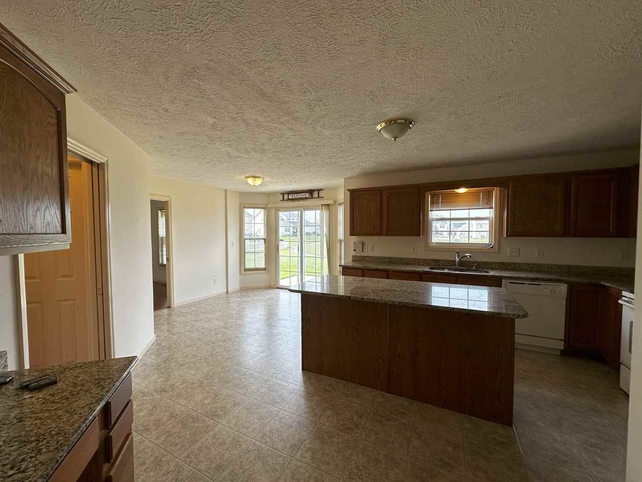 3922 Wild Flower Dr - Photo 6 of 17
