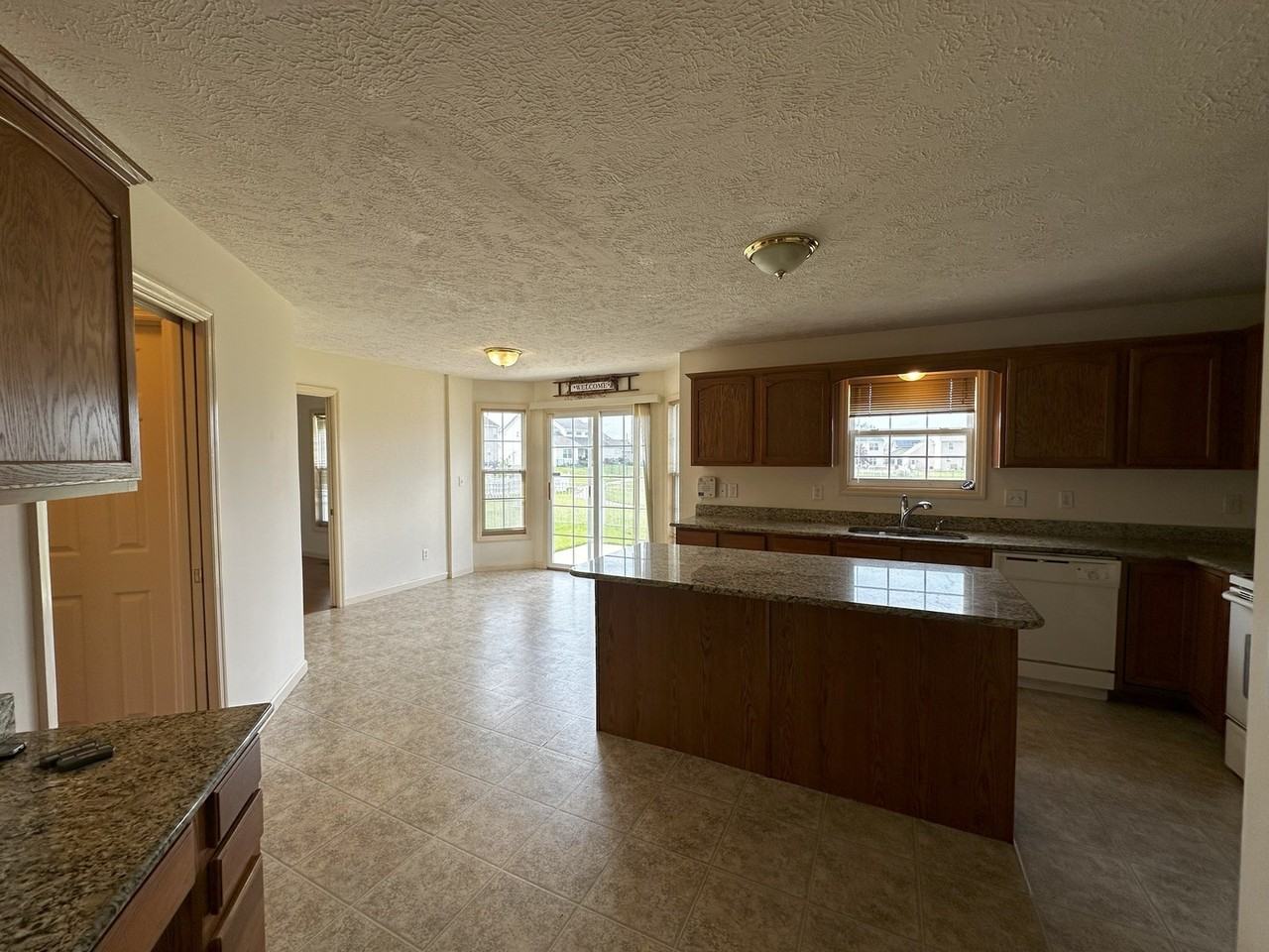 3922 Wild Flower Dr - Photo 7 of 17