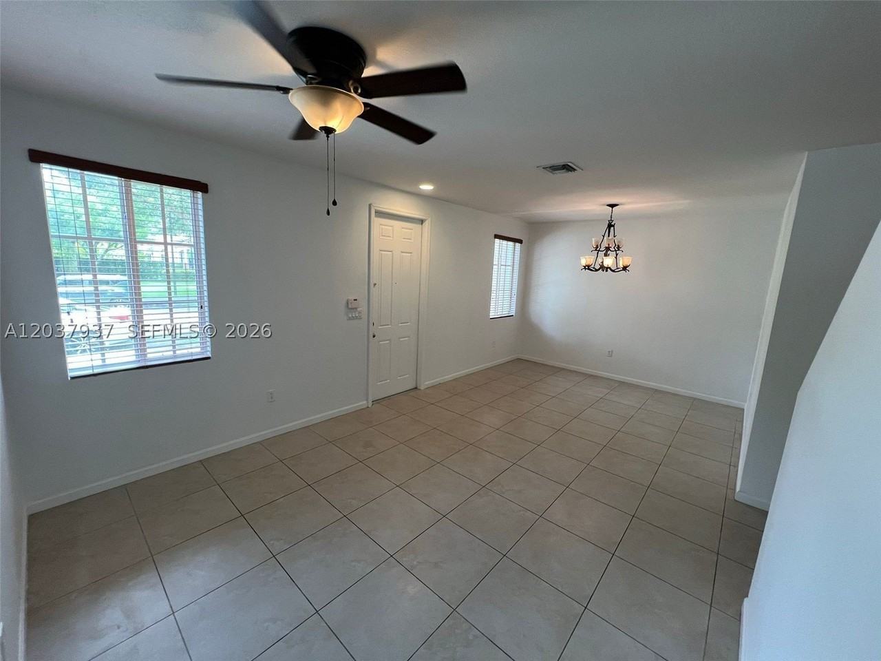 27568 Sw 143rd Ave #27568 - Photo 4 of 32