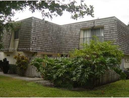 2060 Sw 90th Ave #A18 - Photo 2 of 22