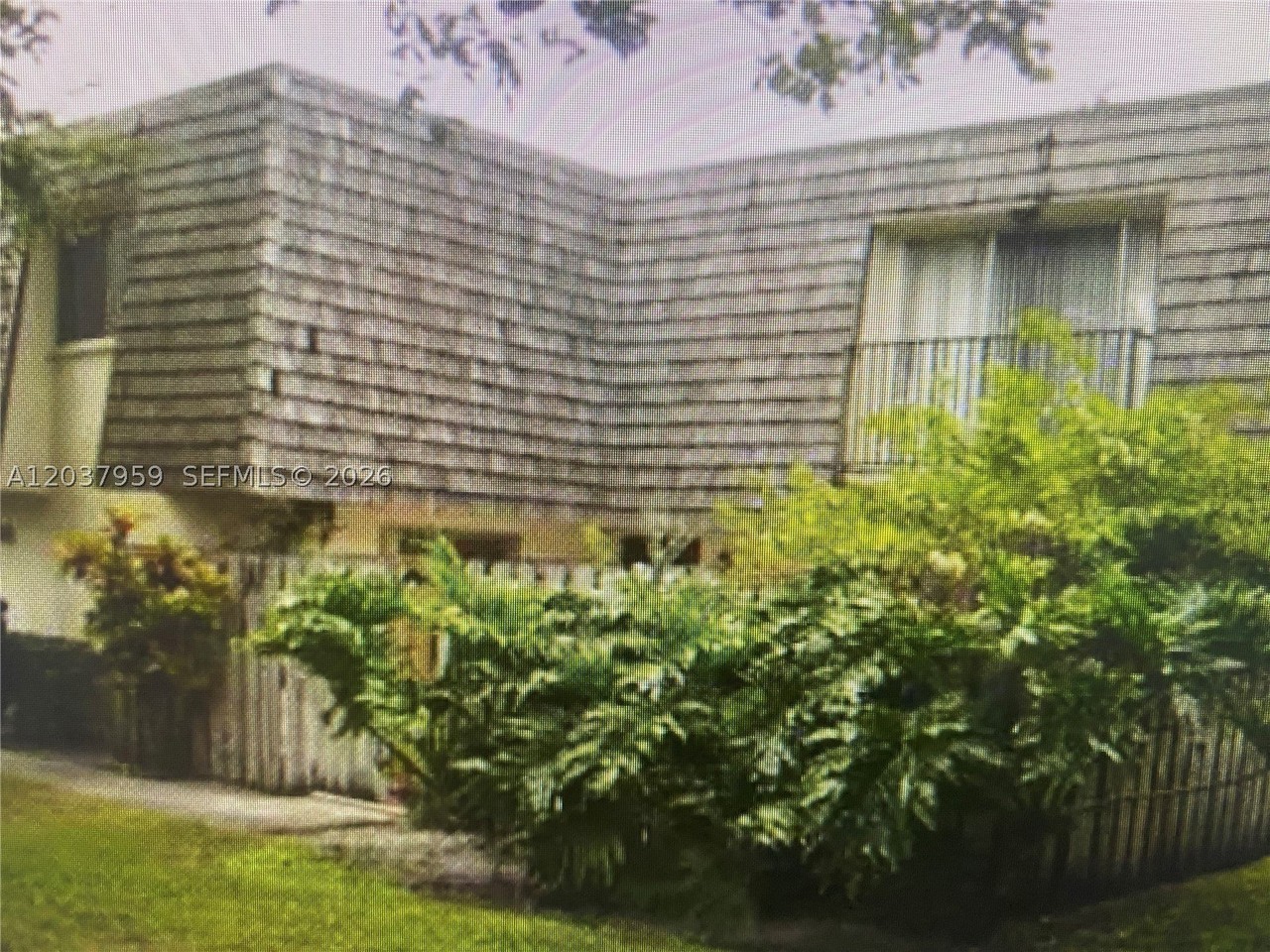 2060 Sw 90th Ave #A18 - Photo 3 of 22