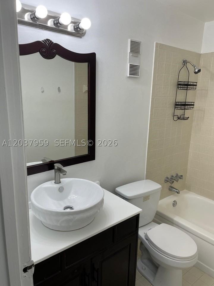 2060 Sw 90th Ave #A18 - Photo 4 of 22