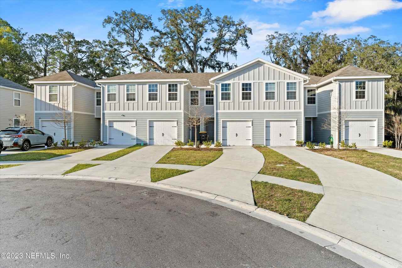5893A Creekside Crossing Dr - Photo 2 of 21