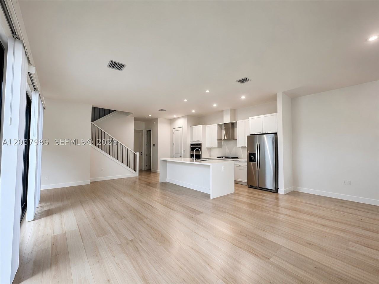 8185 Nw 42nd St #8185 - Photo 3 of 14