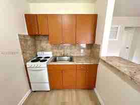 692 Ne 85th St #5 - Photo 1 of 1
