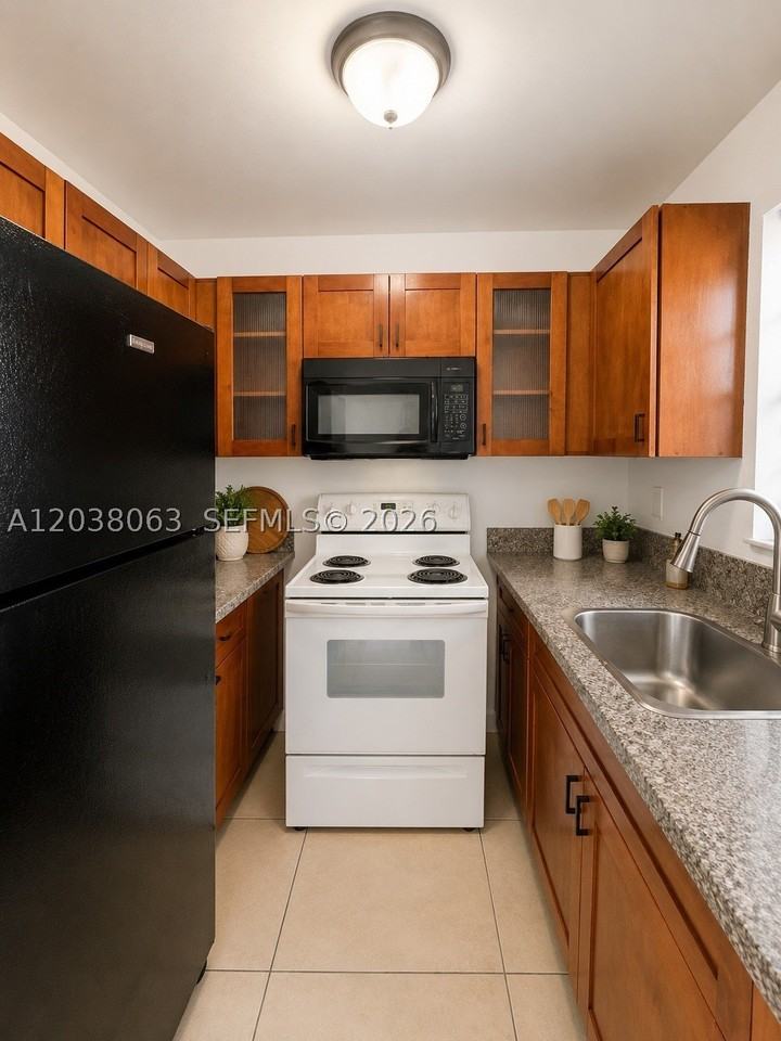 1857 Nw 46th St #1857 - Photo 7 of 9
